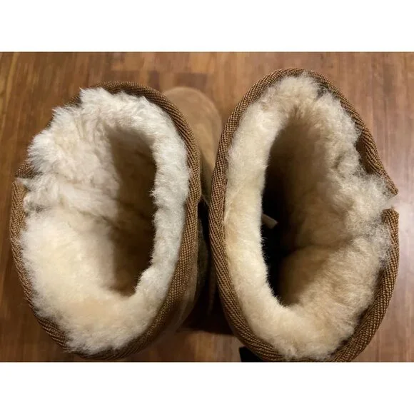 EMU Australia Women's Chestnut Stinger Sheepskin Boots - Size 6 US - Brand New